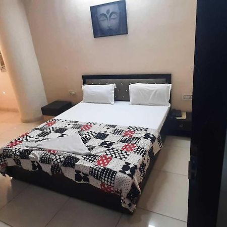 לודהיאנה Hotel O Sahil Solitaire מראה חיצוני תמונה